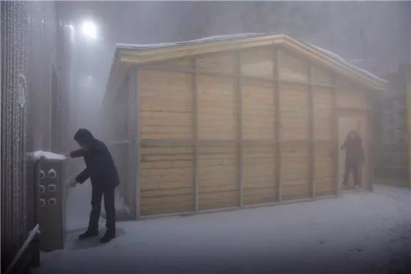 模擬高低溫濕度降雪氣候仿真實(shí)驗(yàn)室的應(yīng)用(圖2)