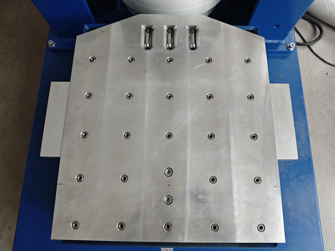 垂直+水平振動試驗(yàn)裝置技術(shù)方案(圖2)