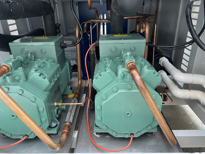 高低溫多參數(shù)綜合環(huán)境試驗(yàn)艙如何實(shí)現(xiàn)溫度高度模擬(圖2) 高低溫多參數(shù)綜合環(huán)境試驗(yàn)艙如何實(shí)現(xiàn)溫度高度模擬(圖2)